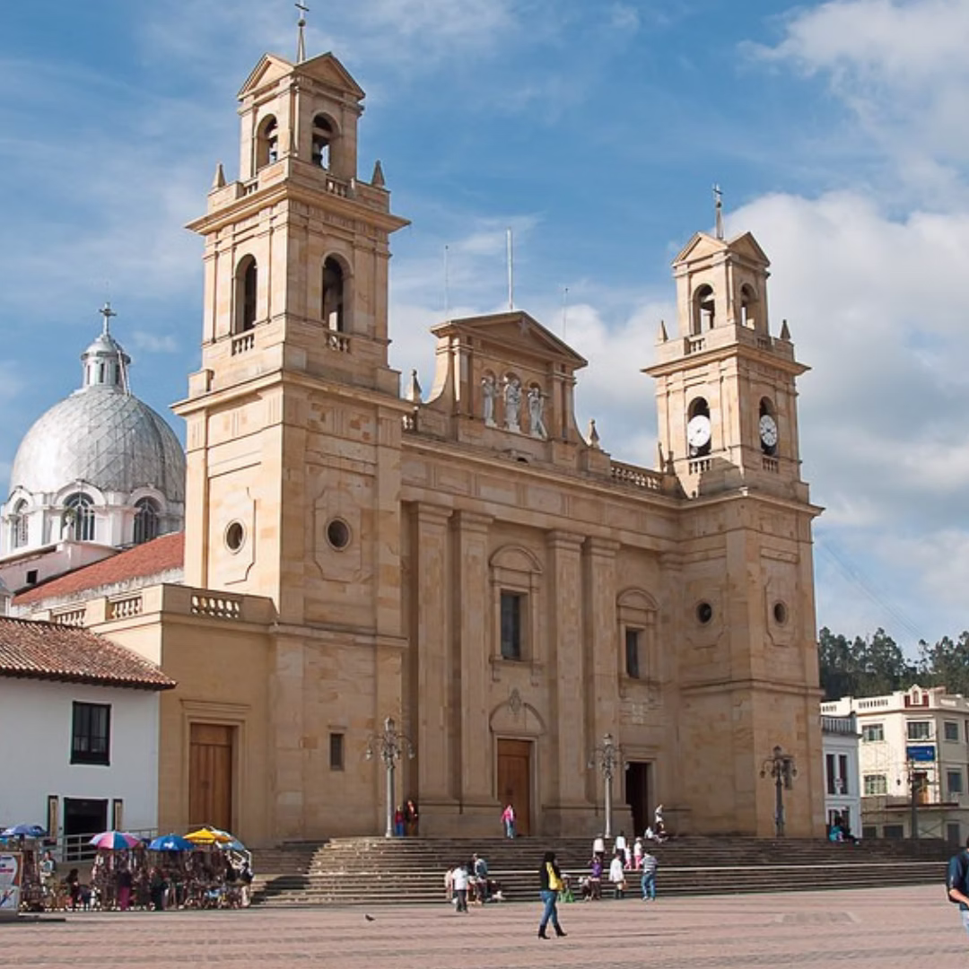 Visita a la Basilica de nuestra Señora del Rosario en Chiquinquirá