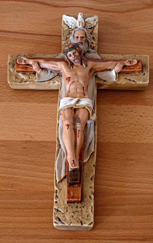 Cruz Santísima Trinidad mediana